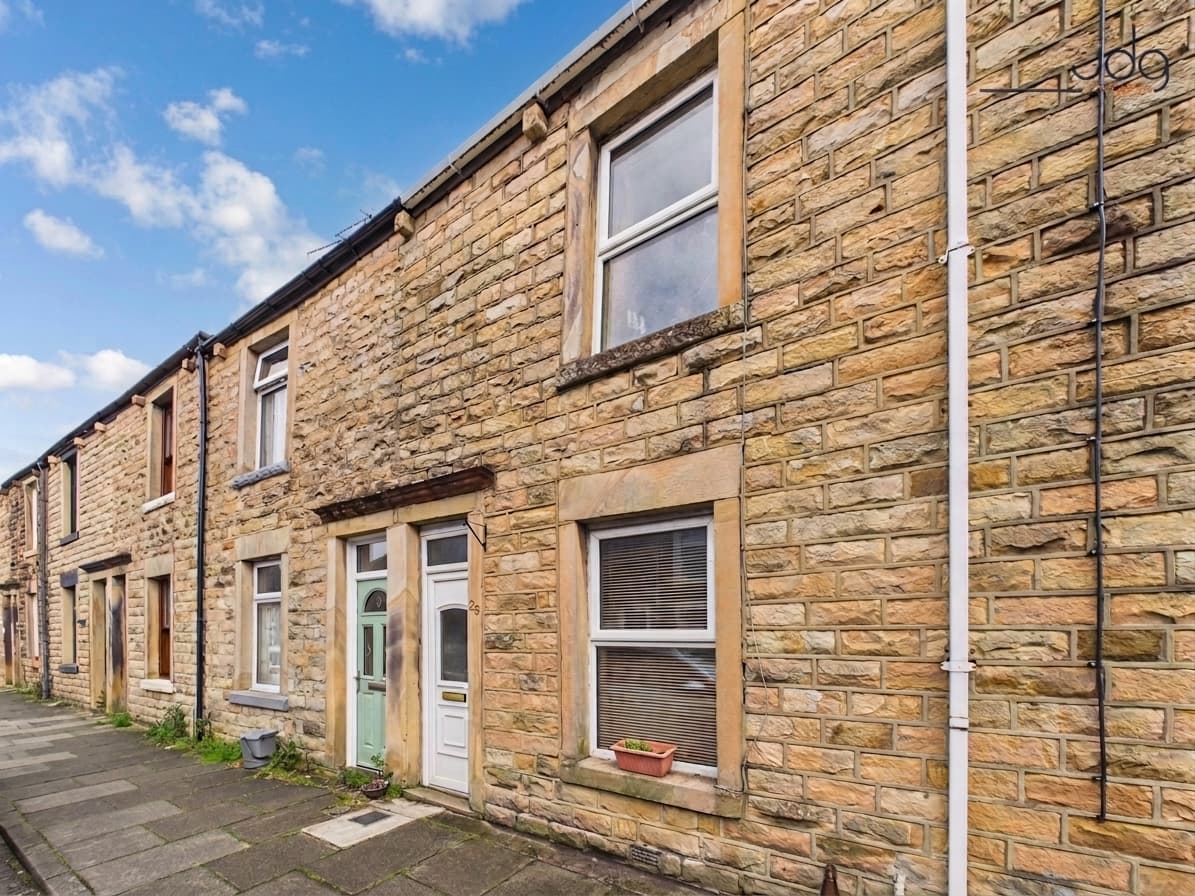 Gregson Road | Period terrace living with two reception rooms, an upstairs bathroom and a tucked-away courtyard yard