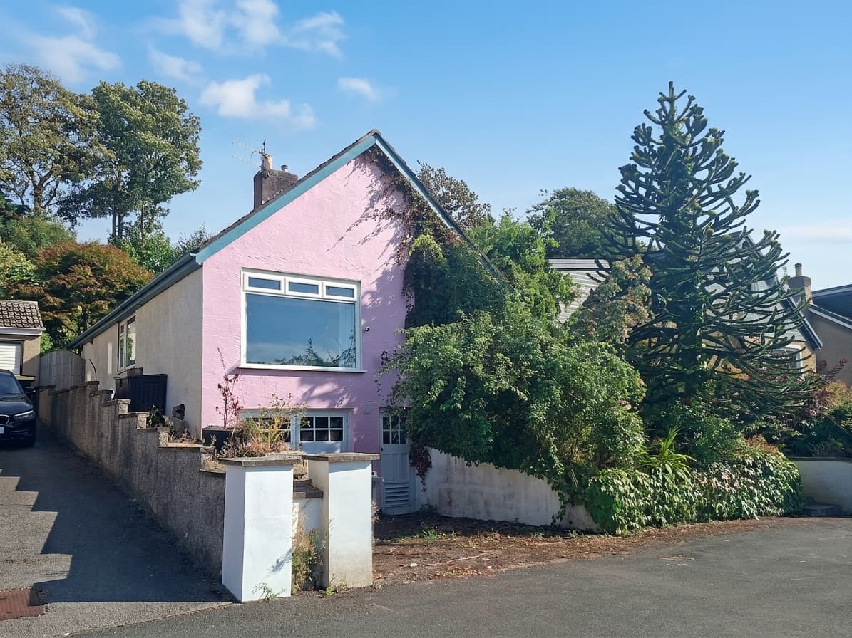 Haverbreaks Place, Lancaster | Mature Private Gardens