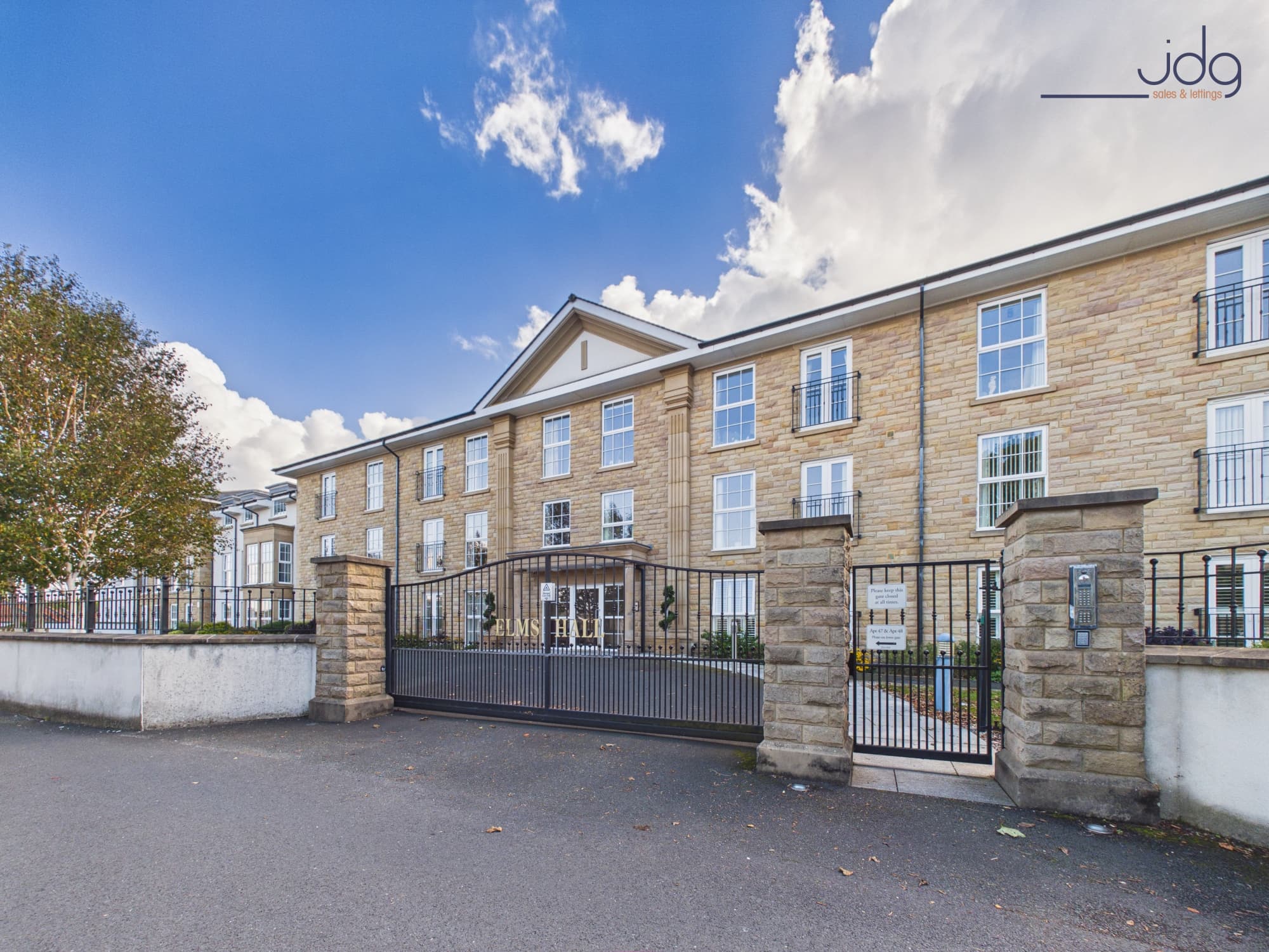 Elms Road, Elms Hall Elms Road, LA4