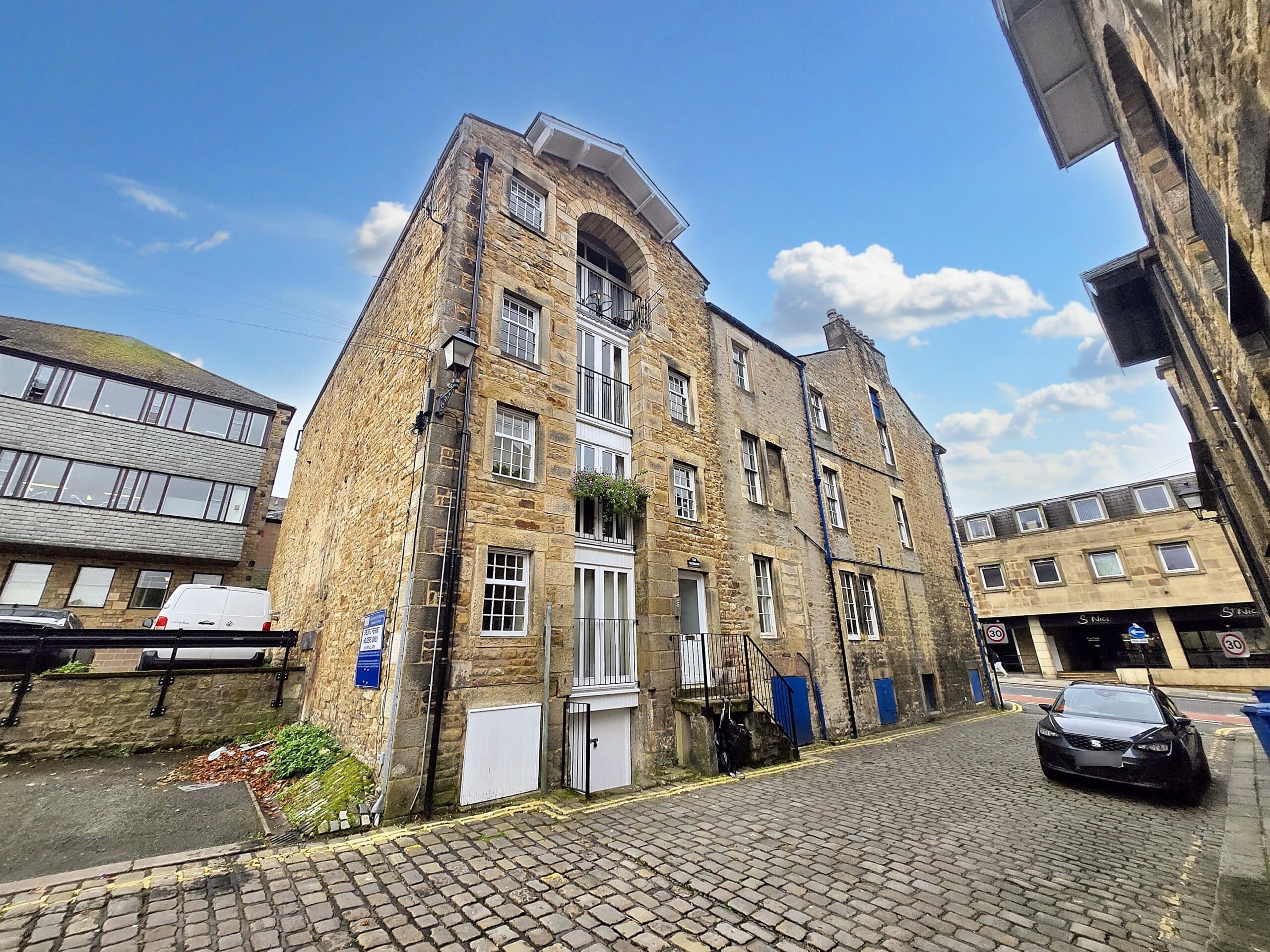 Bridget Street, The Warehouse | Spacious apartment!