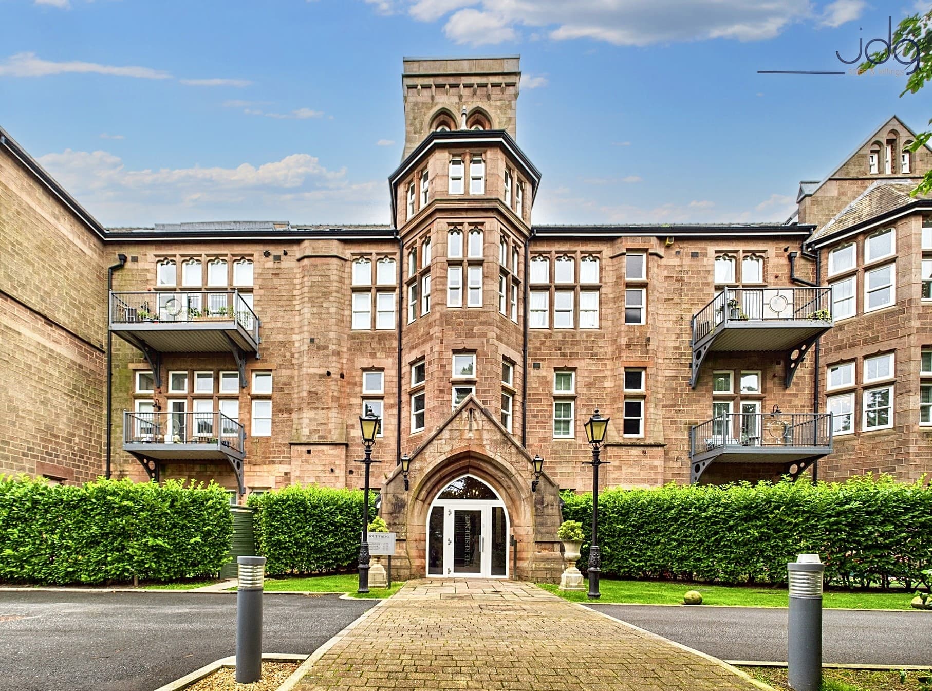 South Wing, The Residence | Ground floor apartment with garden
