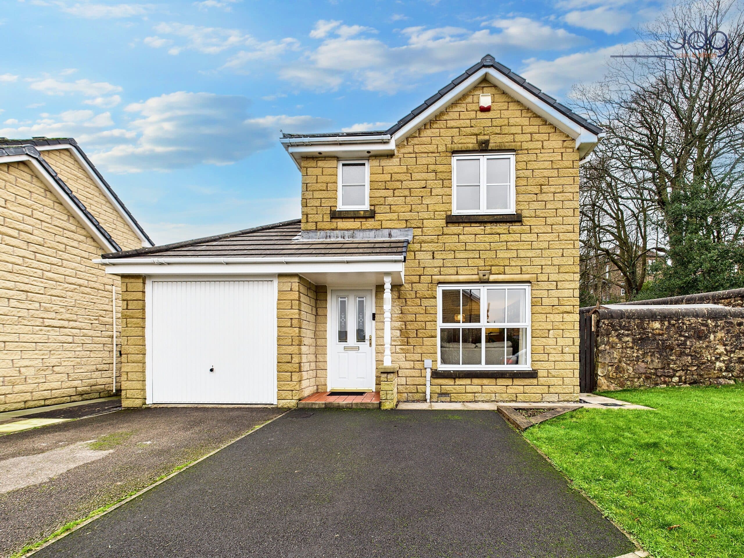 Oakland Close, Lancaster | Detached Home with West-Facing Garden and Scope to Extend!