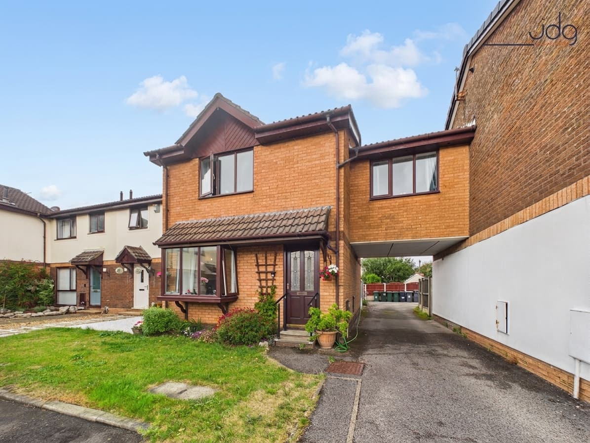 The Mews, Morecambe | Three Double Beds in Bare