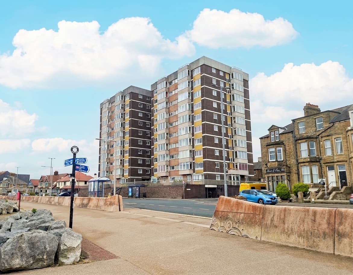 Marine Road East, Lakeland House Marine Road East, LA4