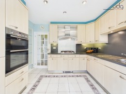 Images for Hawthorn Avenue, Brookhouse, LA2