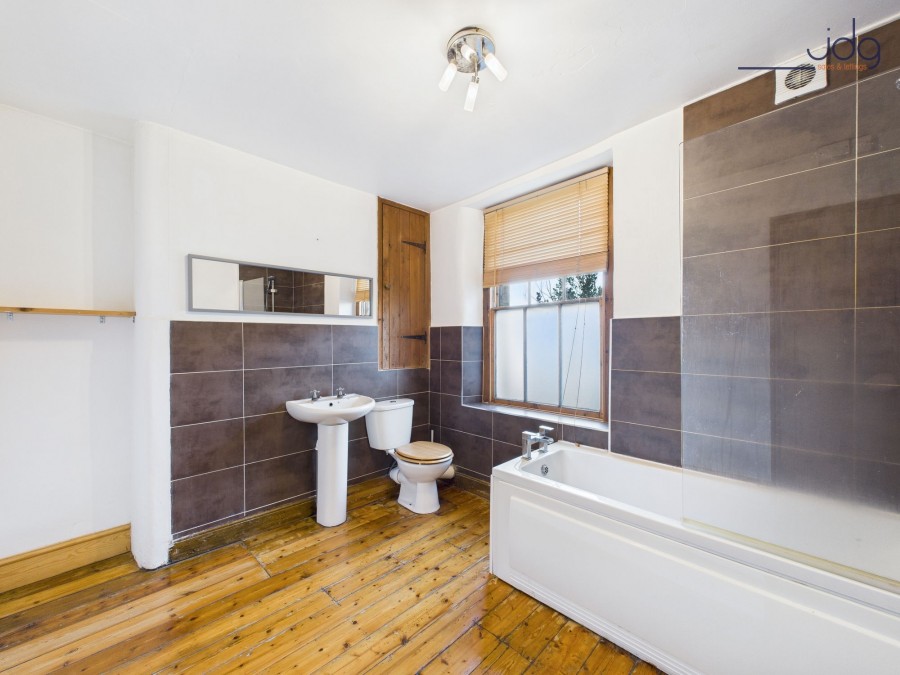 Images for Moorgate, Lancaster, LA1 EAID:3434883719 BID:9cd3f56e-d0fa-4b52-bf54-ee723e496d51