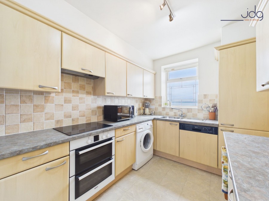 Images for Marine Road East, Empress Court, LA4 EAID:3434883719 BID:96f1cd48-0e9b-4bf7-9d14-ed474c86a860