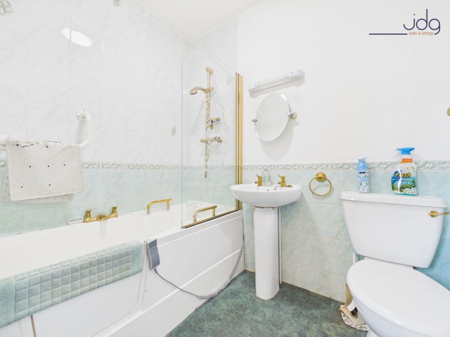 Images for Marine Road East, Empress Court, LA4 EAID:3434883719 BID:96f1cd48-0e9b-4bf7-9d14-ed474c86a860