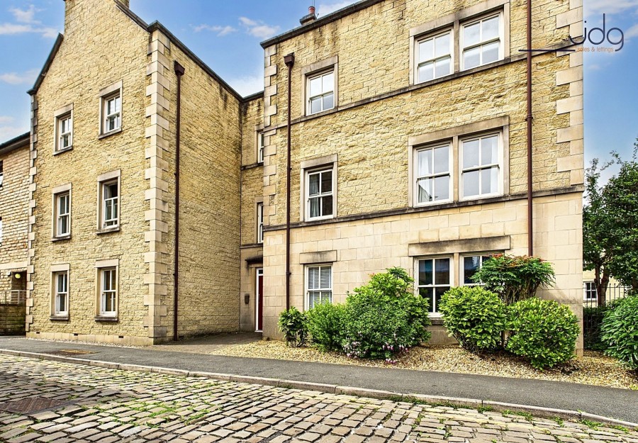 Images for Henry Street, Lancaster, LA1 EAID:3434883719 BID:96f1cd48-0e9b-4bf7-9d14-ed474c86a860