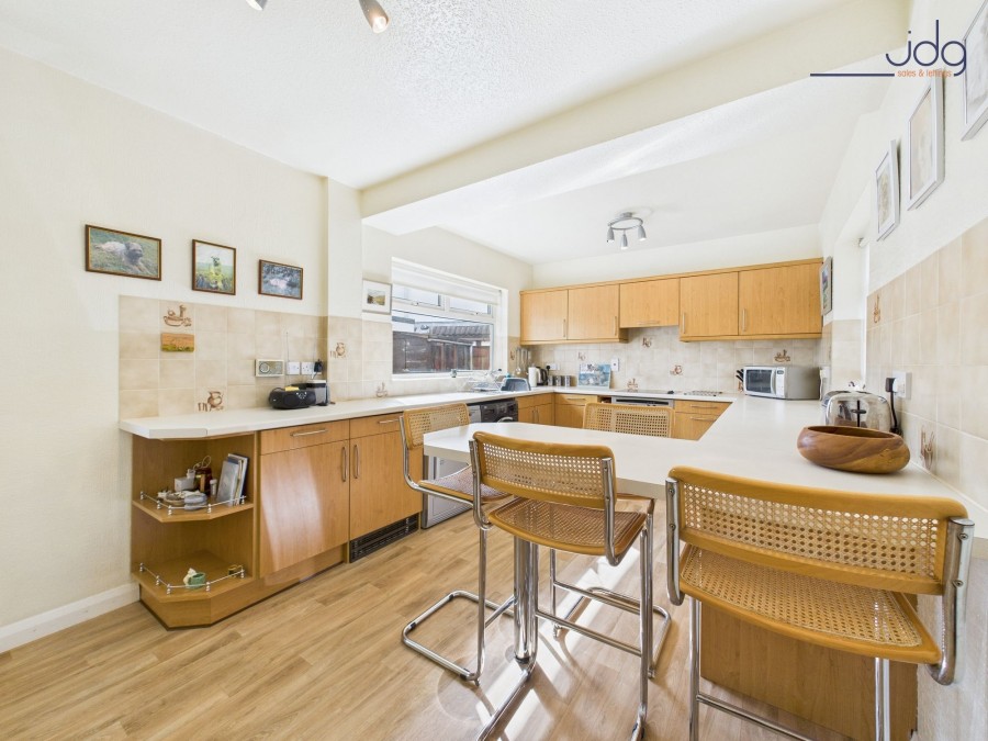 Images for Knowe Hill Crescent, Lancaster, LA1 EAID:3434883719 BID:96f1cd48-0e9b-4bf7-9d14-ed474c86a860