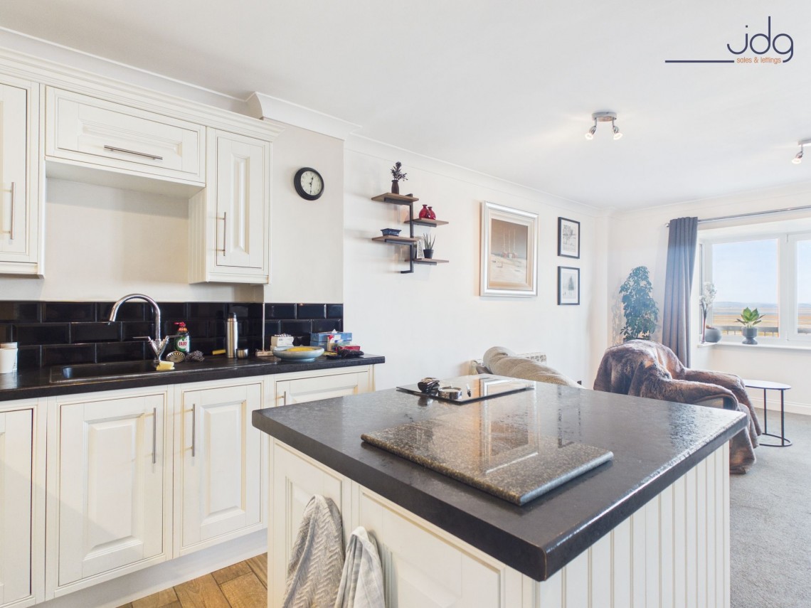 Images for Marine Road East, Lakeland House Marine Road East, LA4 EAID:3434883719 BID:96f1cd48-0e9b-4bf7-9d14-ed474c86a860