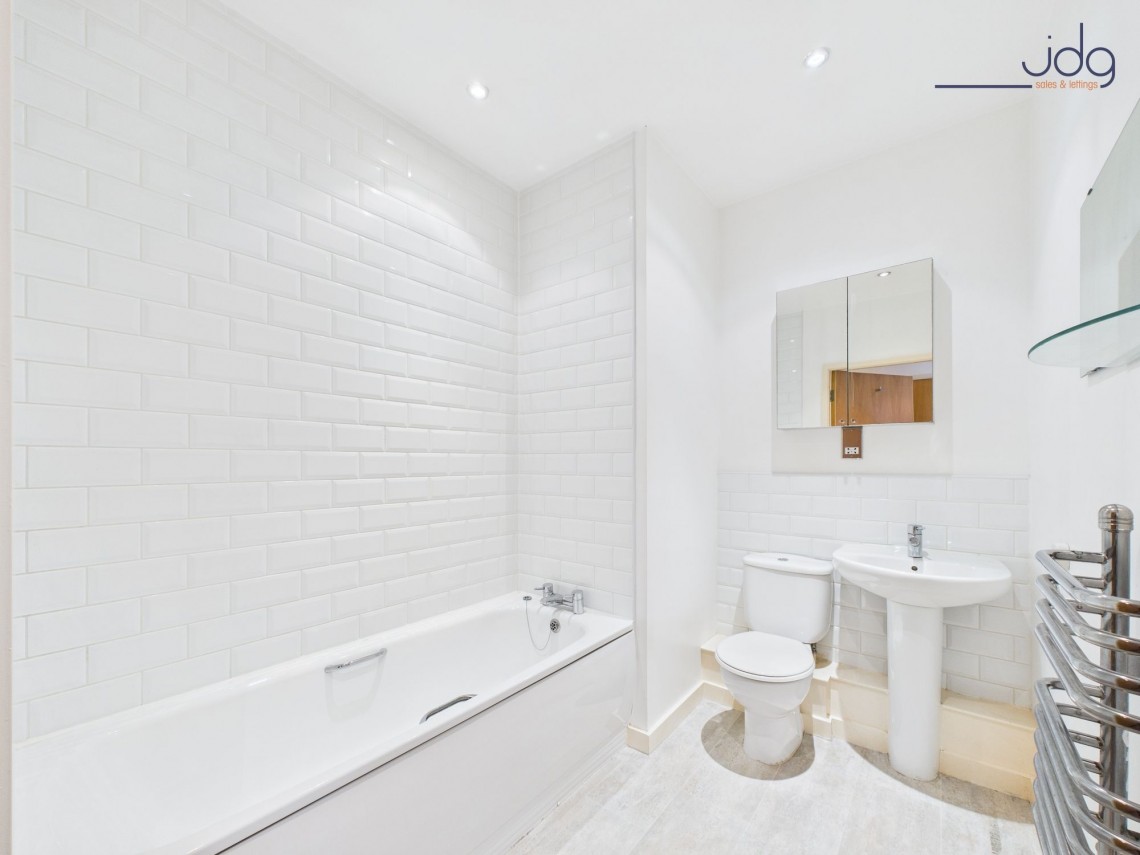 Images for Damside Street, Lancaster, LA1 EAID:3434883719 BID:9cd3f56e-d0fa-4b52-bf54-ee723e496d51