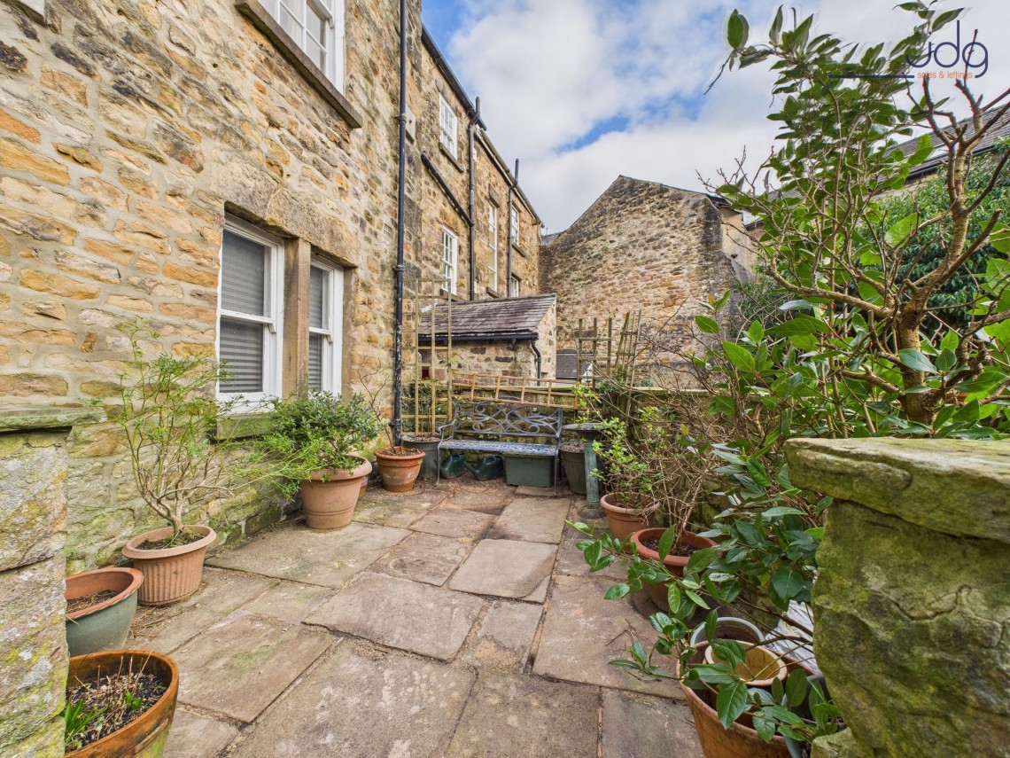 Images for Castle Hill, Lancaster, LA1 EAID:3434883719 BID:96f1cd48-0e9b-4bf7-9d14-ed474c86a860