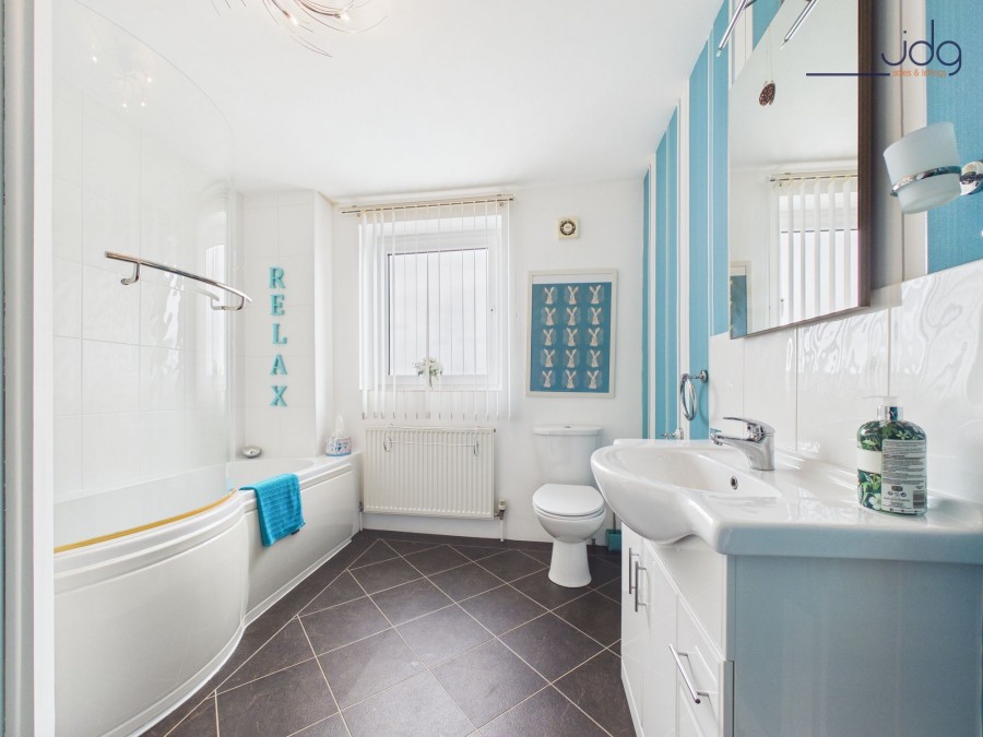 Images for Marine Road East, Empress Court, LA4 EAID:3434883719 BID:96f1cd48-0e9b-4bf7-9d14-ed474c86a860