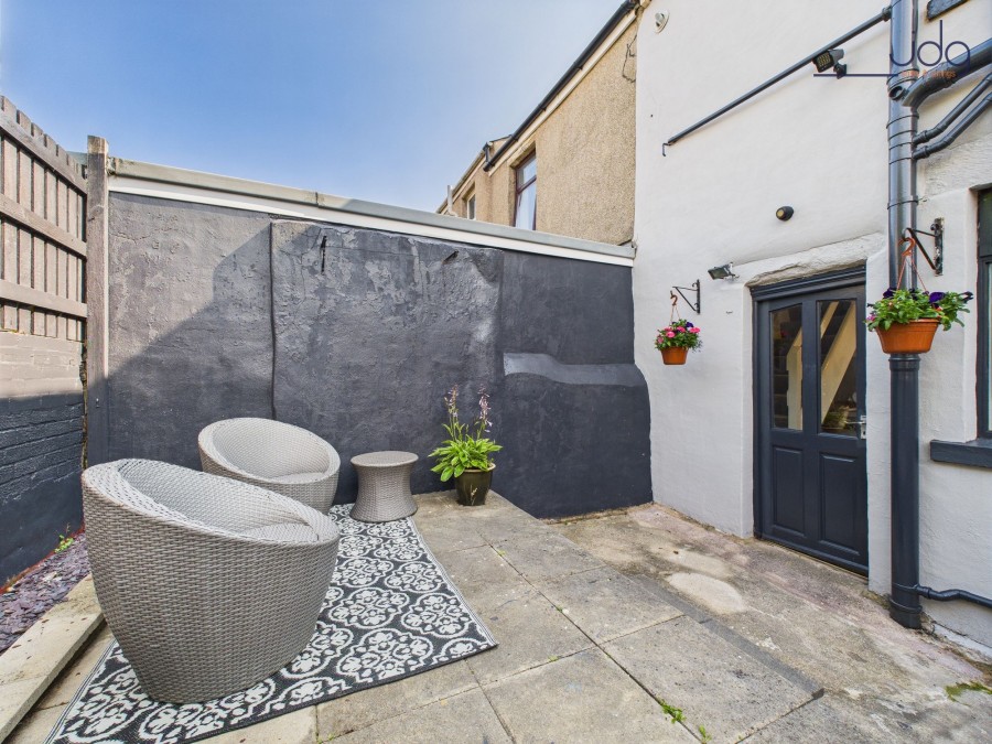 Images for Clarendon Road, Lancaster, LA1 EAID:3434883719 BID:96f1cd48-0e9b-4bf7-9d14-ed474c86a860