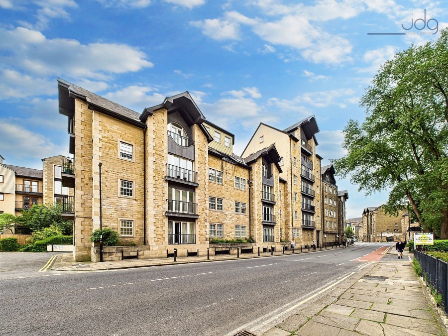 Images for Damside Street, Lancaster, LA1 EAID:3434883719 BID:96f1cd48-0e9b-4bf7-9d14-ed474c86a860