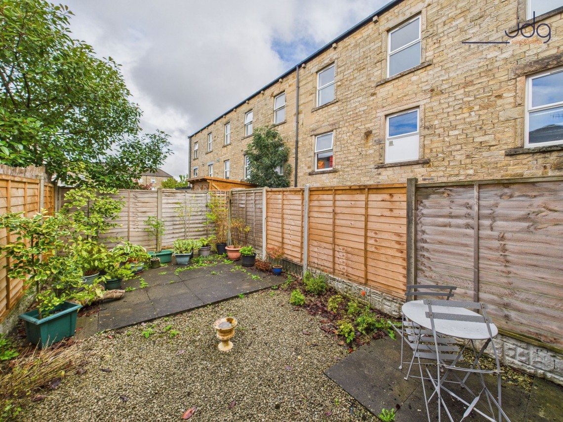 Images for Tower Court, Lancaster, LA1 EAID:3434883719 BID:9cd3f56e-d0fa-4b52-bf54-ee723e496d51