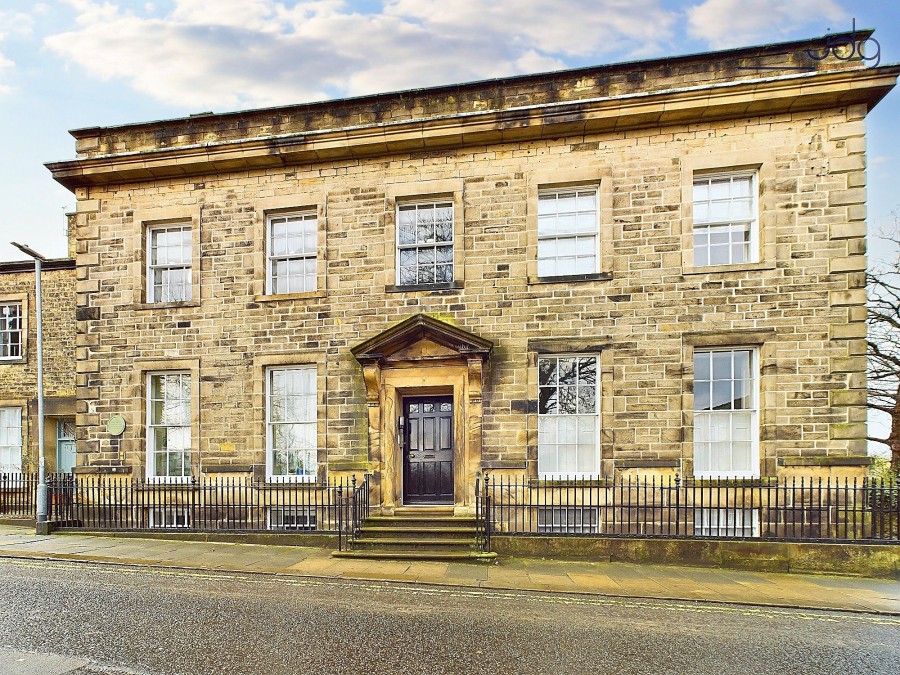Images for High Street, Highmount House High Street, LA1 EAID:3434883719 BID:9cd3f56e-d0fa-4b52-bf54-ee723e496d51