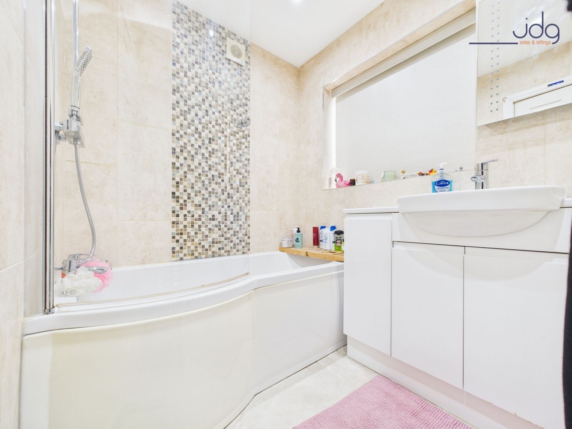 Images for Lake Grove, Morecambe, LA4 EAID:3434883719 BID:96f1cd48-0e9b-4bf7-9d14-ed474c86a860