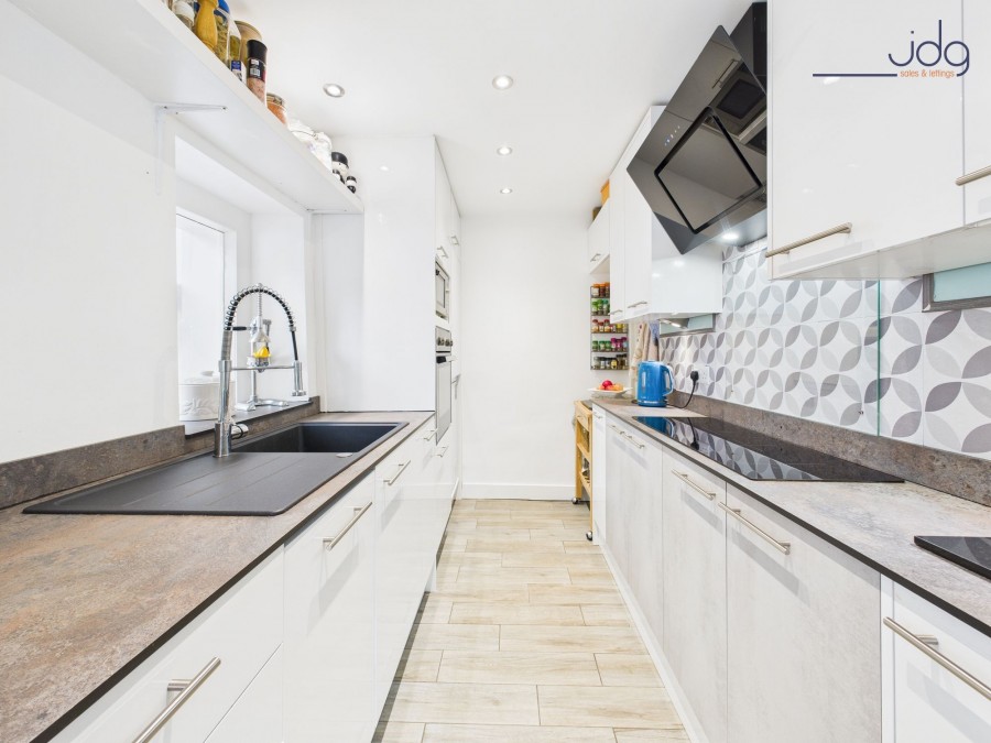 Images for Main Street, Overton, LA3 EAID:3434883719 BID:96f1cd48-0e9b-4bf7-9d14-ed474c86a860