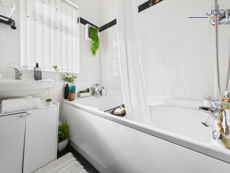 Images for Ingleborough Road, Lancaster, LA1 EAID:3434883719 BID:96f1cd48-0e9b-4bf7-9d14-ed474c86a860